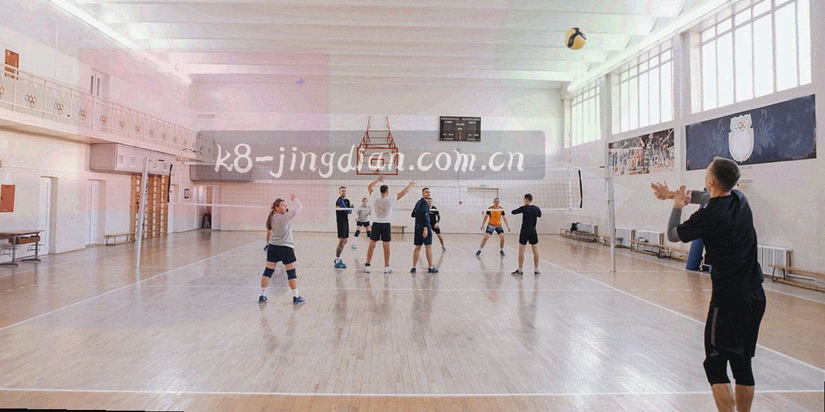 横向细线时间轴信息图，节点以等宽编号标注，v3.2 节点以亮金高亮